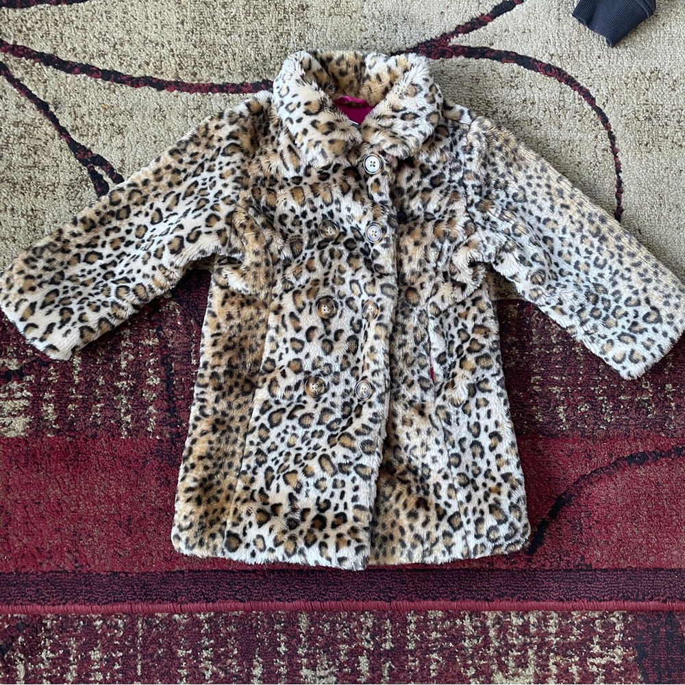 Circo Girls Leopard Print Fur Coat  animal print Size 2T